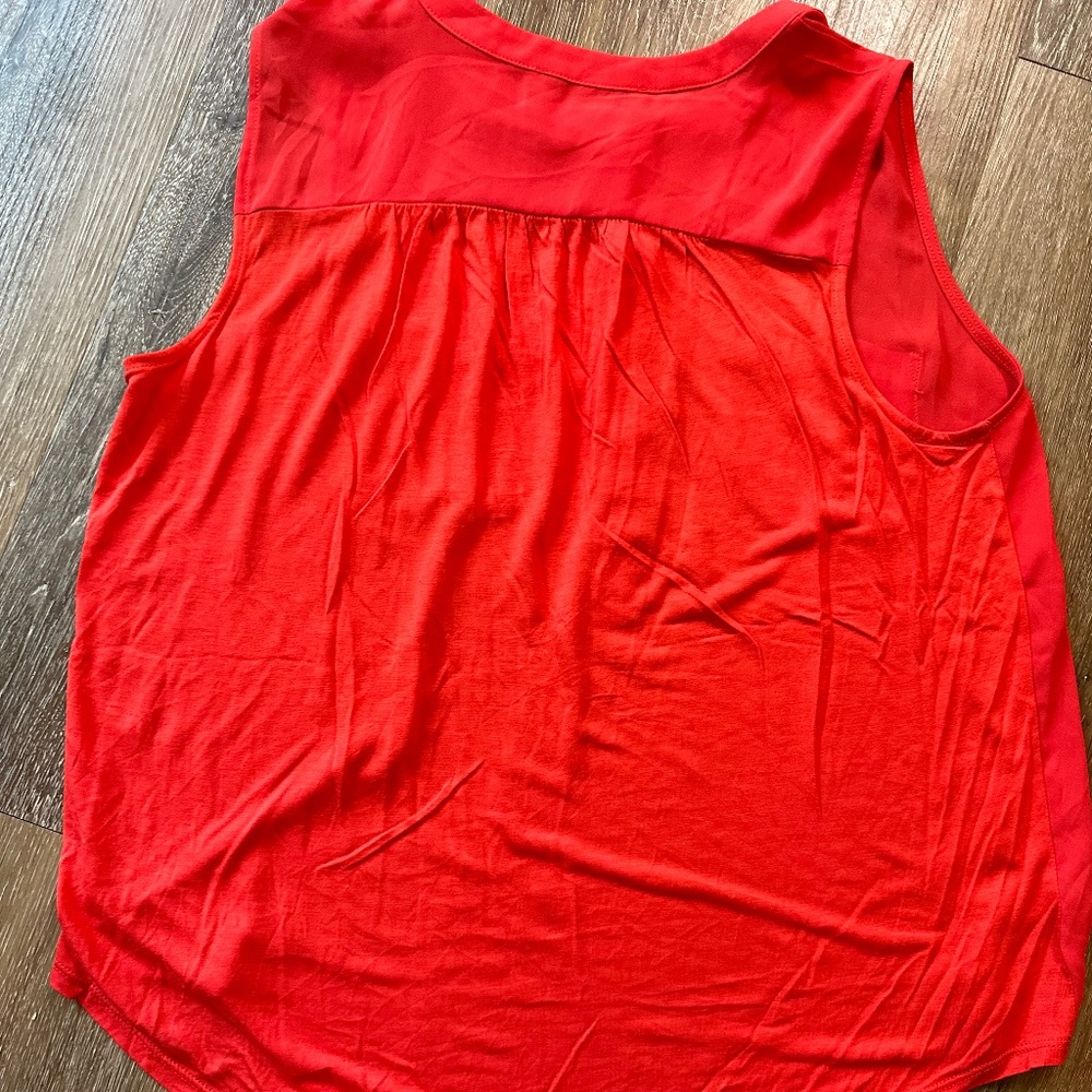 Loft Red-Orange Henley Shell - Picture 2 of 2